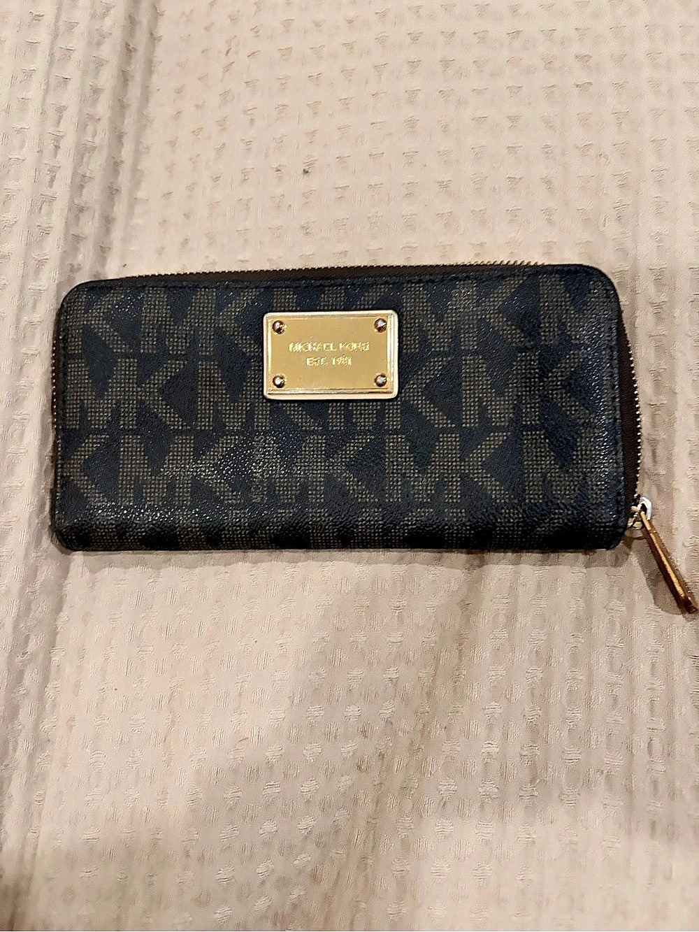 Michael Kors Jet Set Travel Continental Wallet Black & Brown
